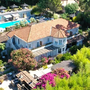 3* Hotel Les Jardins De